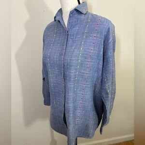 Easton Park sz sm shirt  It’s a woven fabric with a loose thread top stitched